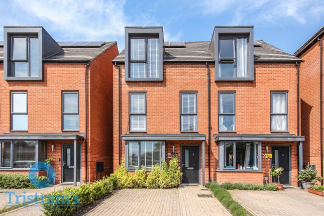 3 bedroom semi-detached house for sale