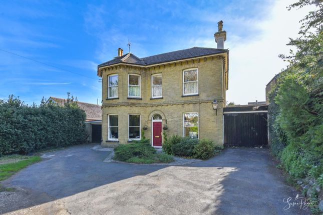 Shide Road, Newport 4 bed detached house for sale
