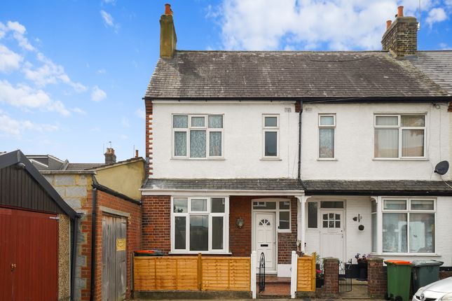 Bath Road, E7 3 bed end of terrace house for sale