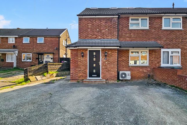 High Ridge, Luton, Bedfordshire, LU2 9HR 4 bed end of terrace house for sale