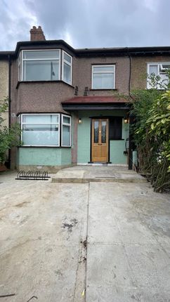 6 bed semi-detached house