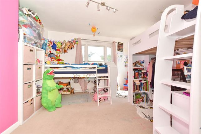 Sandgate High Street, Sandgate... 2 bed maisonette for sale
