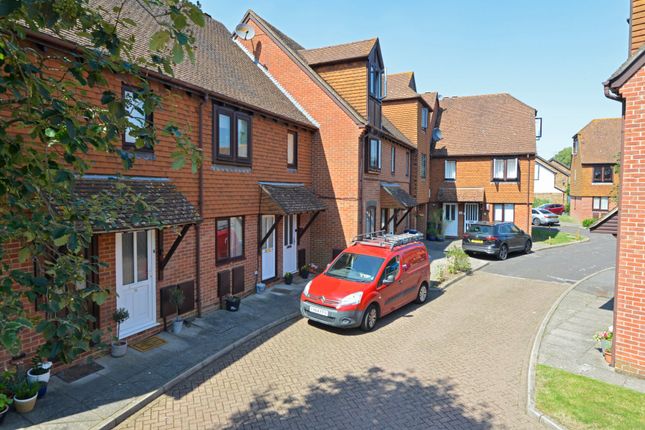 Wey Road, Surrey GU7 1 bed flat for sale