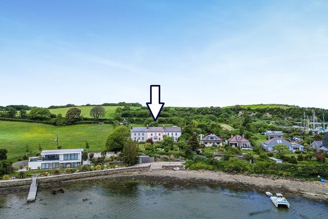 Millbrook, Torpoint PL10 2 bed terraced house for sale