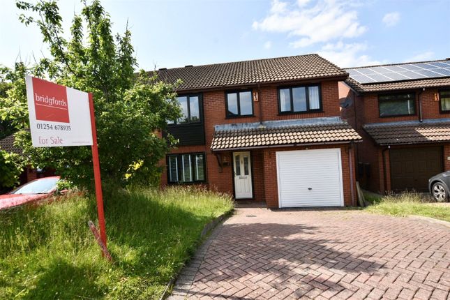 5 bedroom semi-detached house for sale