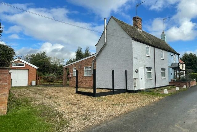 Tort Hill, Sawtry 2 bed semi