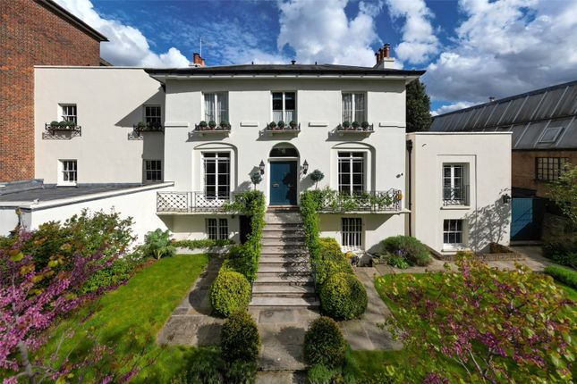 6 bedroom house for sale
