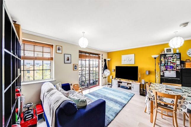 Hewetts Quay, Abbey Road, Barking, IG11 2 bed apartment for sale