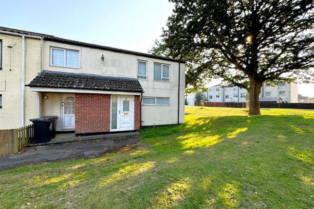 3 bed end terrace house