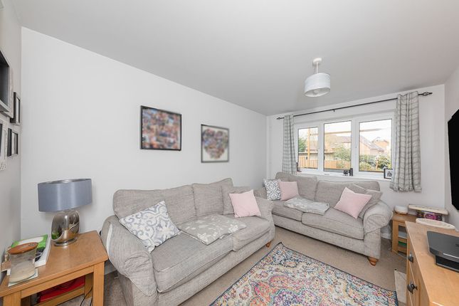 Rough Common Road, Canterbury CT2 4 bed semi