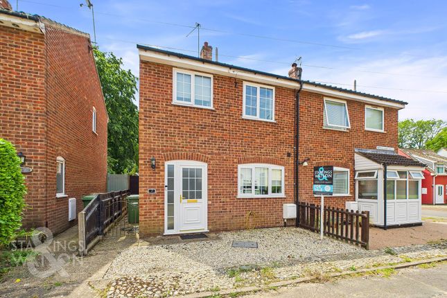 Woodland Walk, Buxton, Norwich 3 bed semi