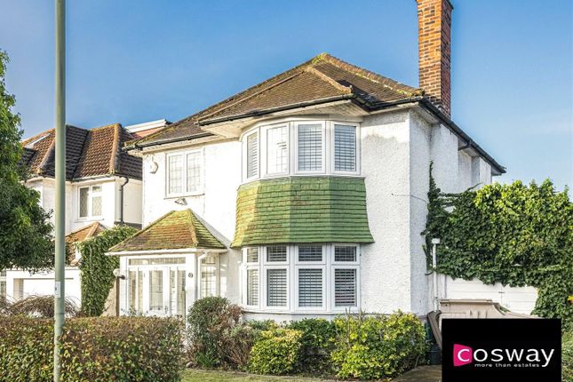 Sunbury Avenue, Mill Hill, NW7 3 bed detached house for sale