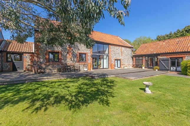 Main Road, Sidestrand, NR27 6 bed barn conversion for sale