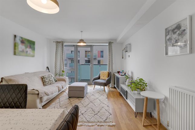2 bed flat