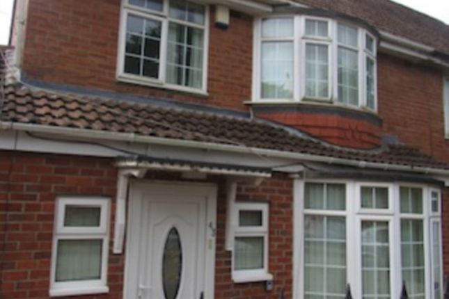 Whickham View, Newcastle Upon Tyne NE15 4 bed semi