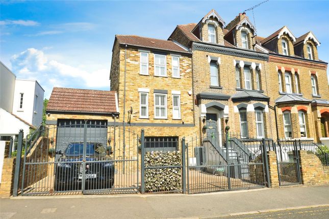 7 bedroom semi-detached house for sale