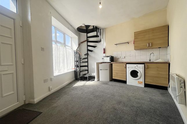 1 bedroom end of terrace house for sale