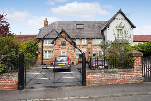Low Coniscliffe, Darlington 4 bed semi