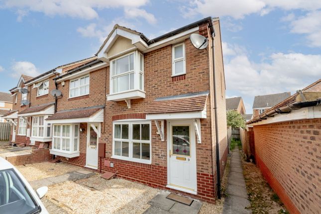 St. Ives Crescent, Milton Keynes MK4 2 bed semi