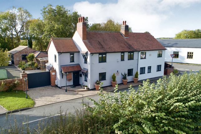 4 bedroom semi-detached house for sale