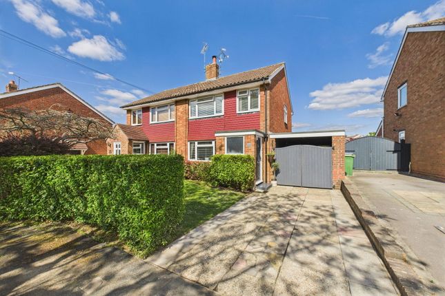 Rowlands Road, Horsham RH12 3 bed semi