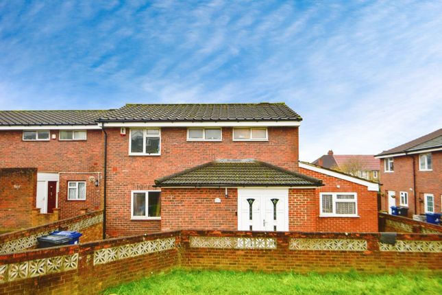 Lancaster Road, Northolt UB5 3 bed detached house for sale