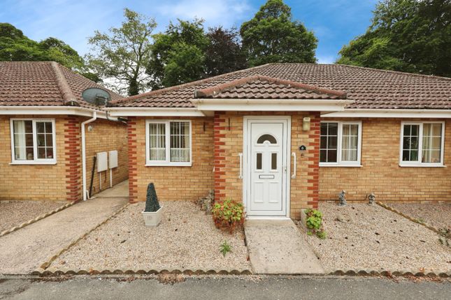 Waddington, Lincoln, Lincolnshire, LN5 2 bed semi