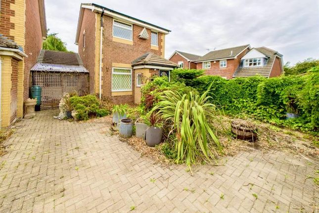 2 bedroom link detached house for sale