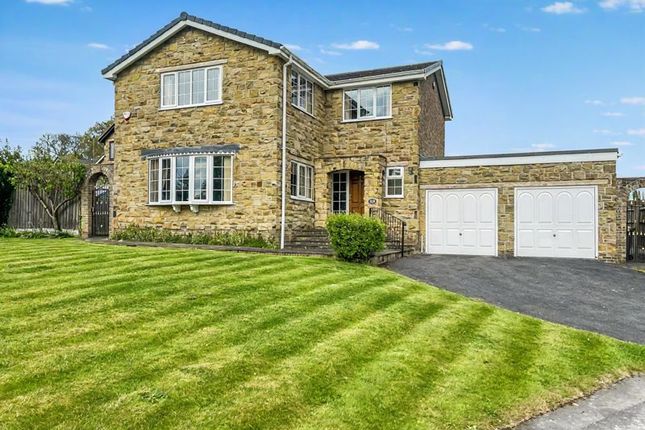 York Place, Ackworth WF7 4 bed detached house for sale