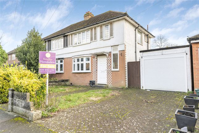 Alexander Close, Bromley, BR2 3 bed semi
