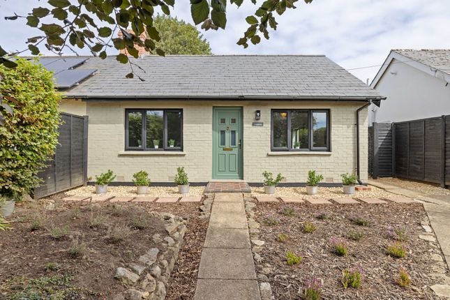 2 bedroom semi-detached bungalow for sale