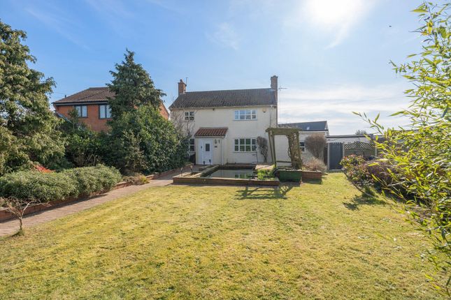 Beccles Road, Bradwell 4 bed detached house for sale