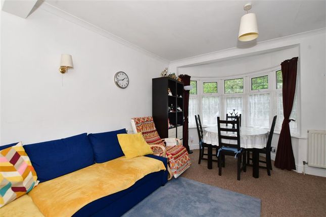 3 bed detached house