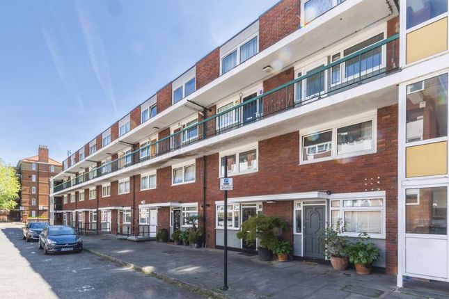Field Road, London 2 bed apartment for sale