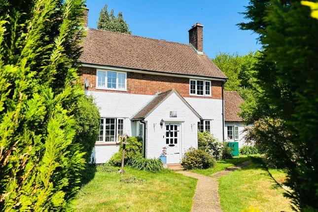 5 bedroom semi-detached house for sale