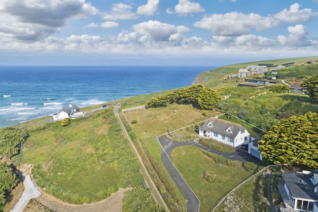Beach View, Mawgan Porth, TR8 4 bed detached house for sale
