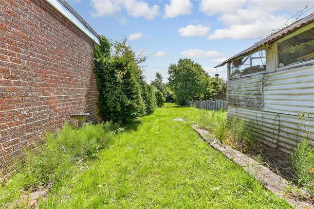 3 bed end terrace house