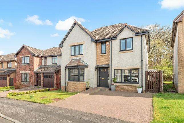 114 Inch Wood Avenue, Bathgate 4 bed detached house for sale