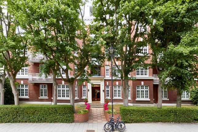 Elm Tree Road, London NW8 1 bed flat for sale
