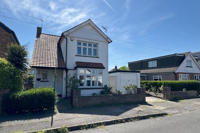 Ethel Road, Ashford TW15 3 bed detached house for sale