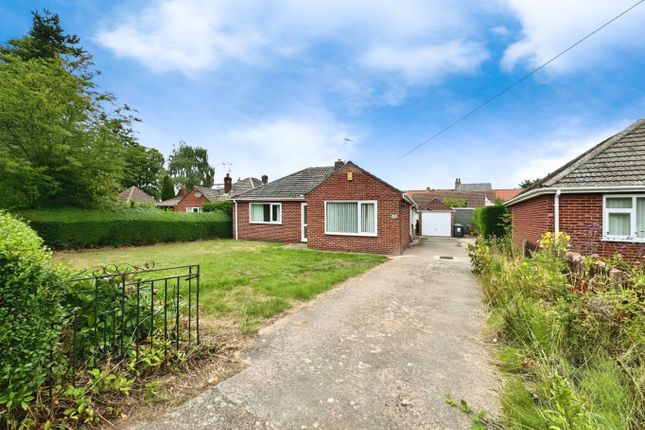 Linga Lane, Bassingham, Lincoln... 2 bed bungalow for sale