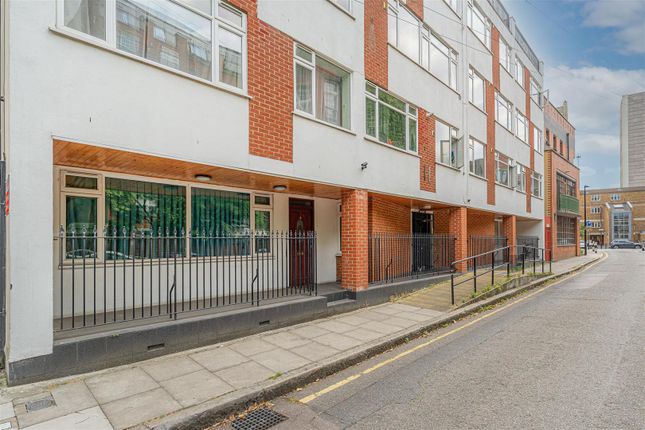 Johnson Street, London 3 bed flat for sale