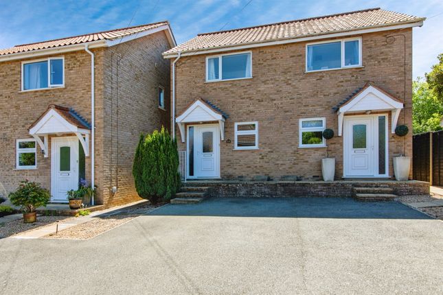 2 bedroom semi-detached house for sale