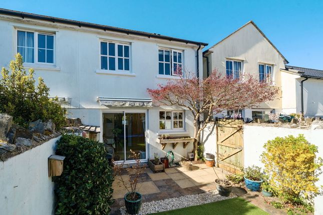 3 bed semi-detached house