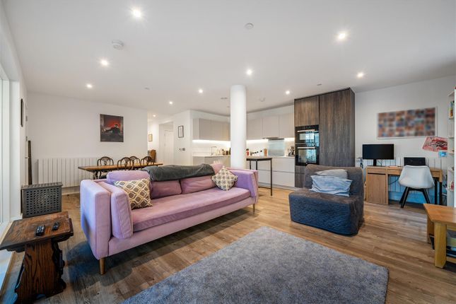 Anderson Road, London SE3 3 bed apartment for sale