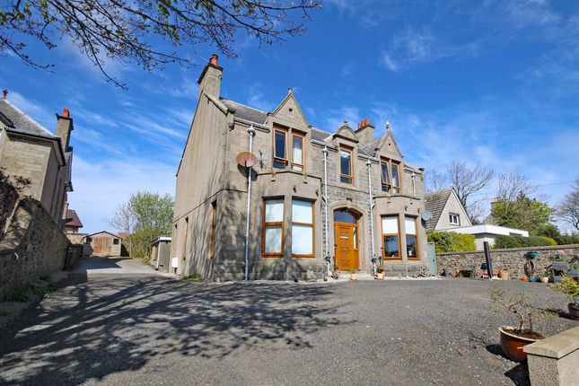 4 bed maisonette