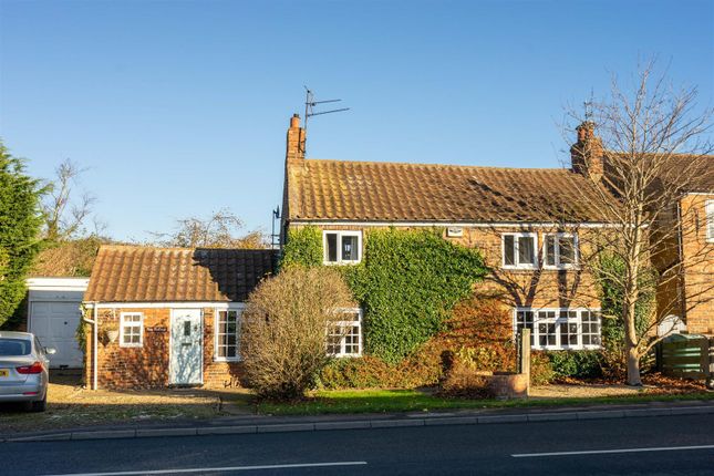 Main Street, Burstwick, Hull 3 bed detached house for sale