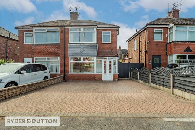 Hollinwood Avenue, Chadderton... 3 bed semi
