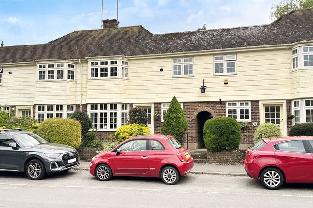 Station Road, Angmering, West Sussex 2 bed terraced house for sale