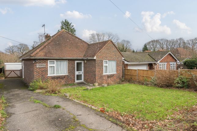 Send Barns Lane, Send, Woking, GU23 2 bed bungalow for sale